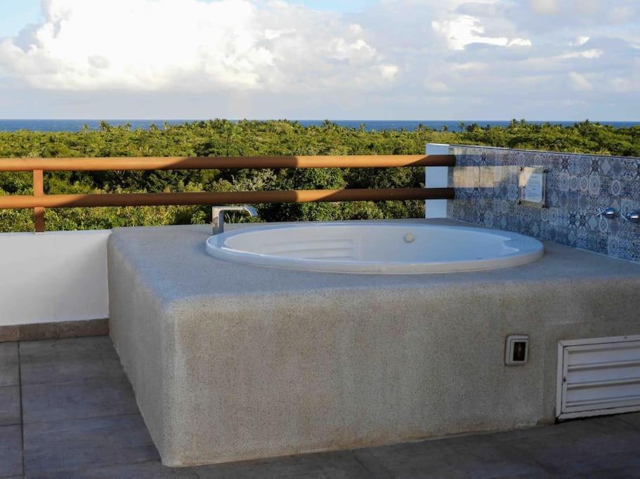 Aku-Chic Newly Furbished Condo Jungle Pool Xetna Esterno foto